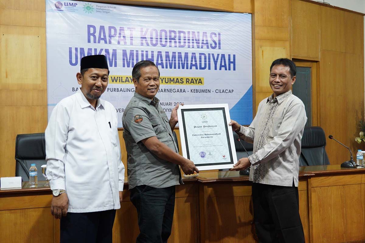 Rektor UMP raih penghargaan Perintis Kampus Perguruan Tinggi Ramah UMKM di Indonesia