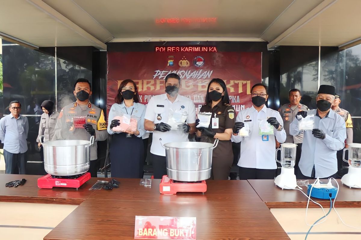 Polres Karimun musnahkan dua kilogram sabu dan ratusan butir ekstasi