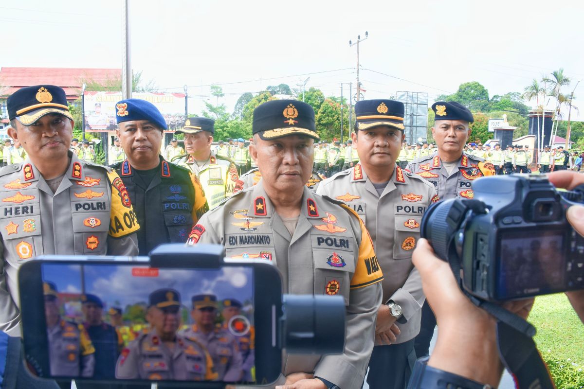 Wakapolda Jambi cek personel pengamanan TPS di Kabupaten Tanjabtim