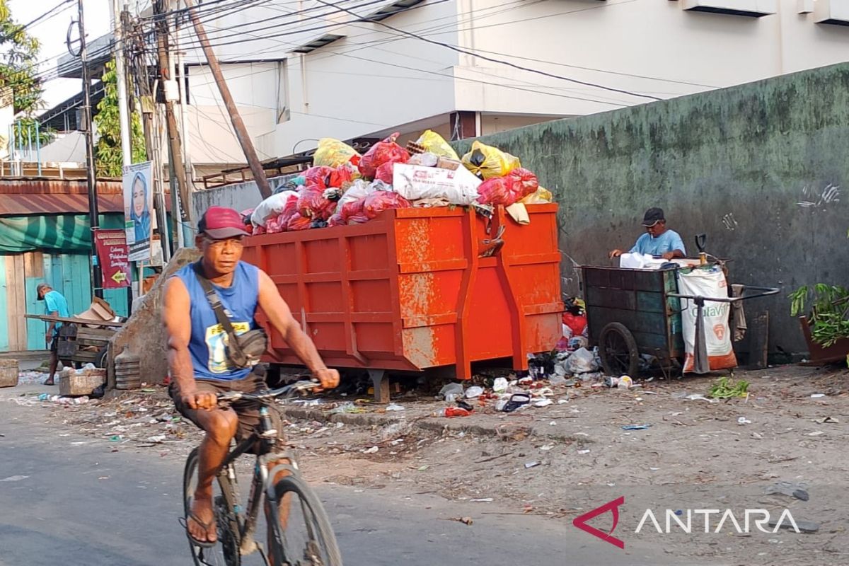 Kota Balikpapan cegah penumpukan sampah tambah jadwal kerja petugas sampah