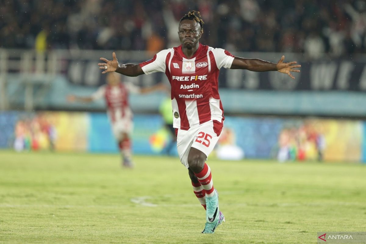 Dwigol Moussa Sidibe pastikan kemenangan Persis atas PSIS 2-0