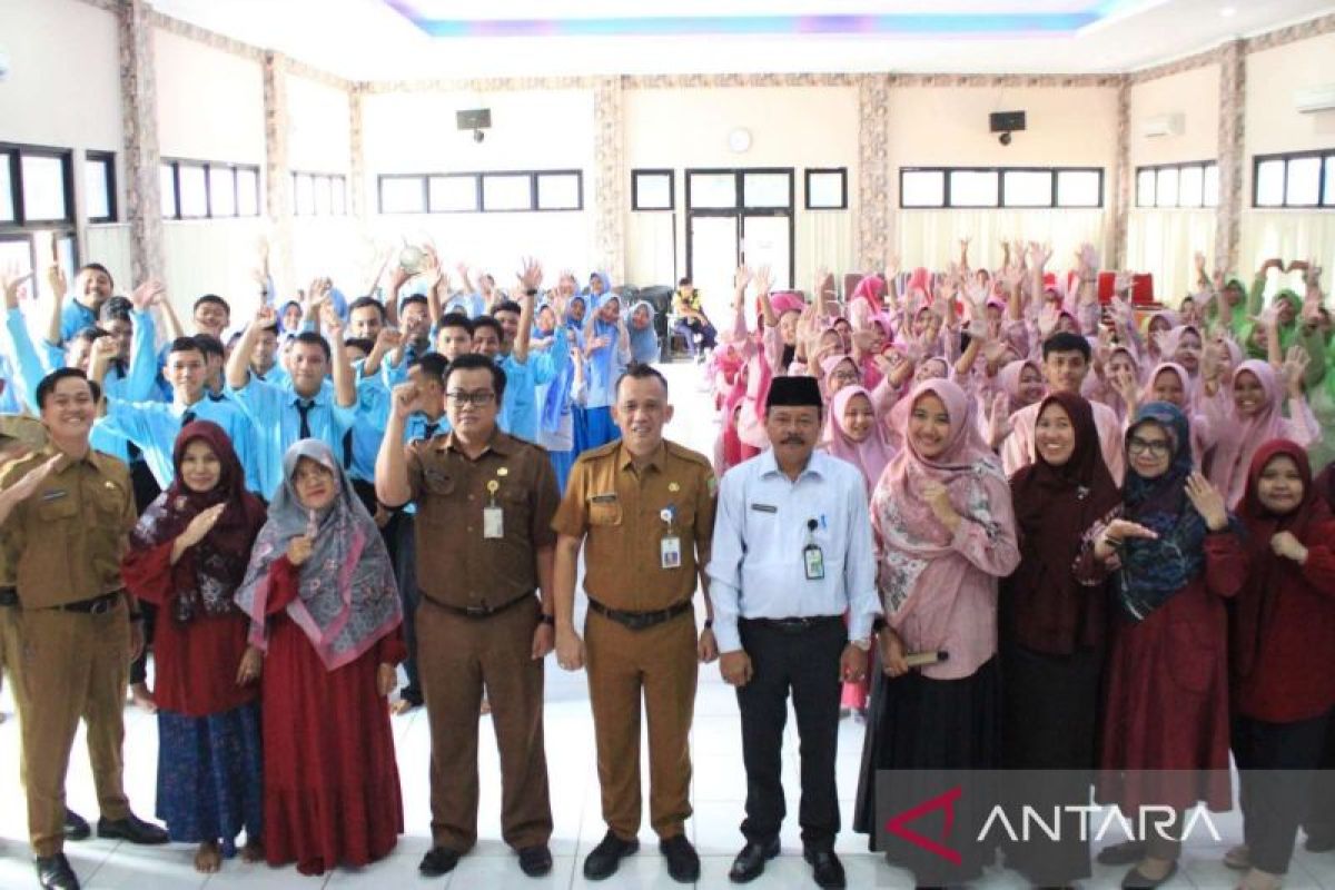 Pemkab Bekasi beri pembekalan ratusan siswa sekolah kejuruan untuk siap kerja