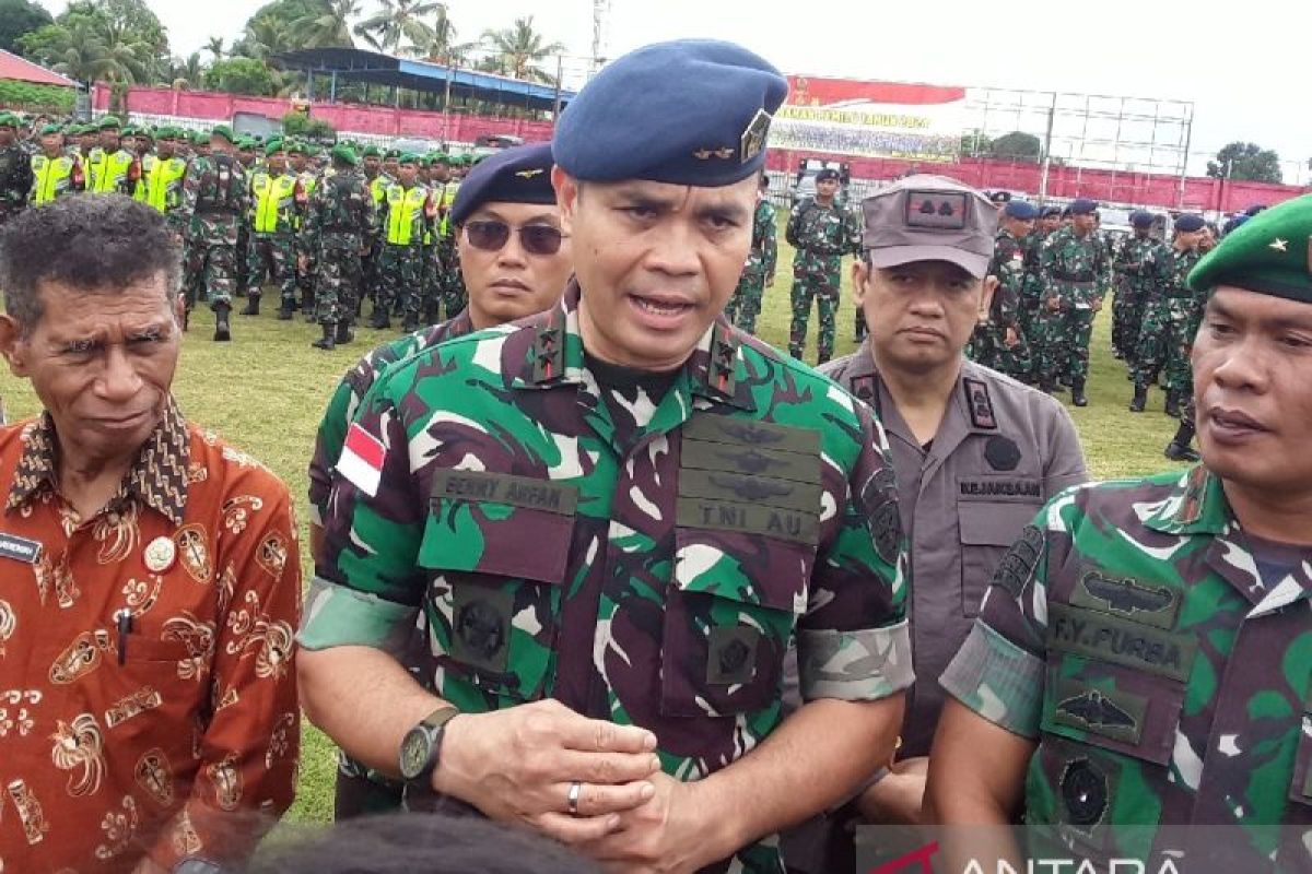 Pangkoopsud III: TNI AU siapkan pesawat bantu KPU distribusi logistik