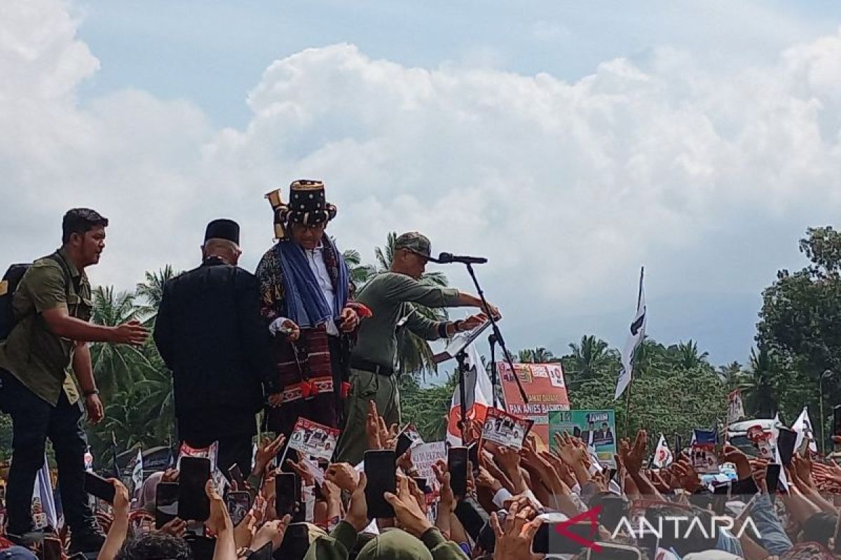 Anies janji prioritaskan bangun pantai barat Sumut