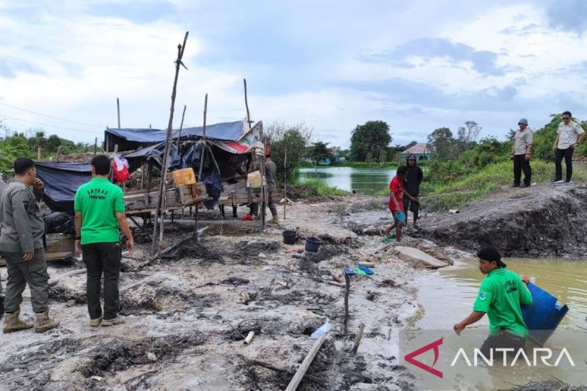 Rusak aset Pemkot Pangkalpinang, aktivitas tambang ilegal di Air Mawar di razia Satpol PP