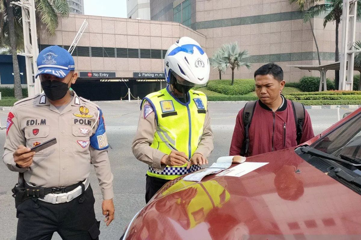 Polisi sebut penerapan tilang uji emisi masih menunggu kesadaran warga