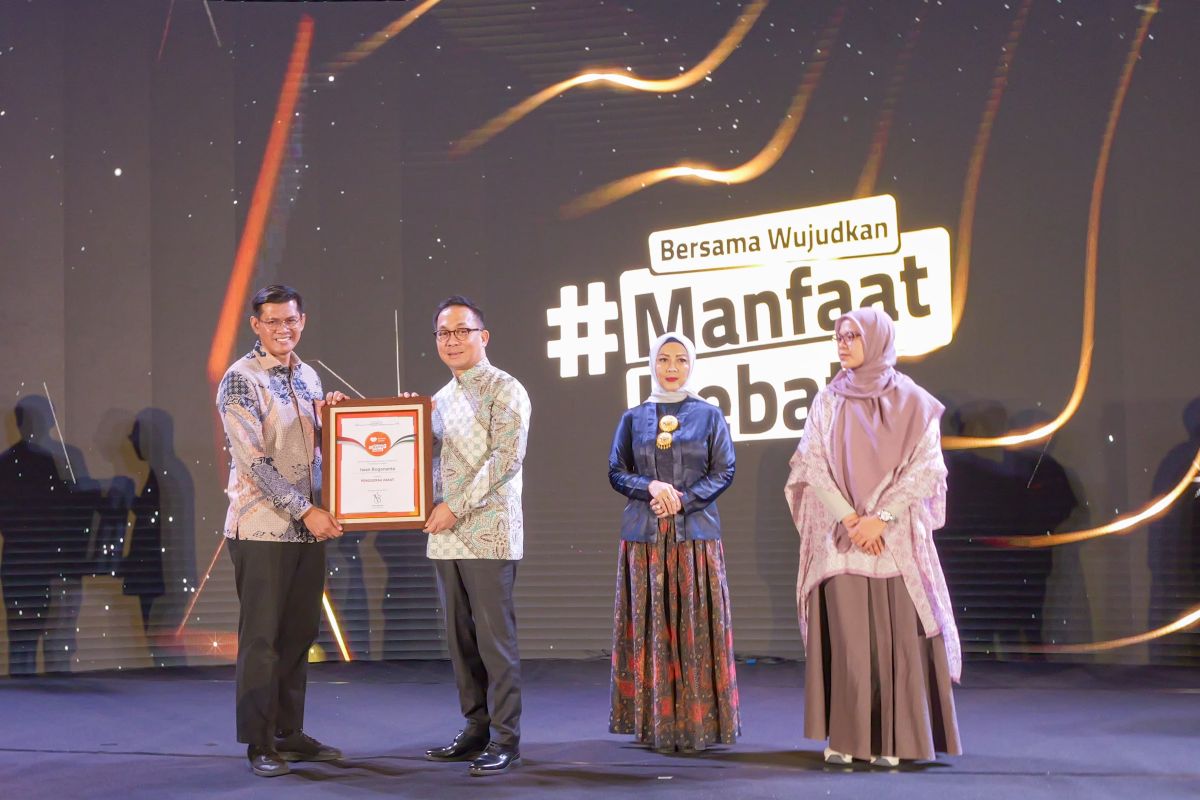 Dubes Iwan sabet penghargaan Happiness Award Rumah Zakat