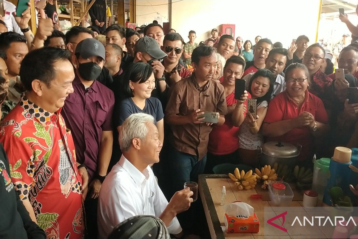 Ganjar Pranowo kunjungi Pasar Beriman Tomohon Sulut