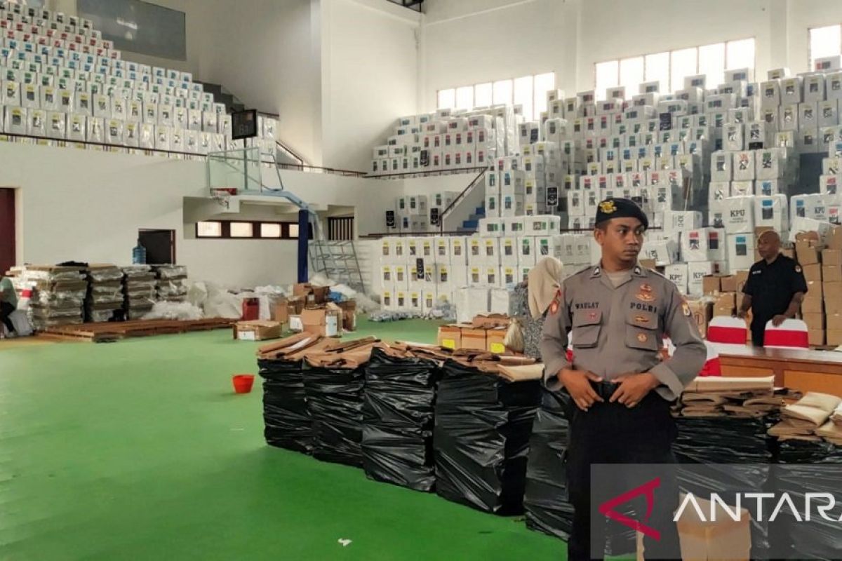 Polresta Ambon amankan pengepakan surat suara Pemilu  2024