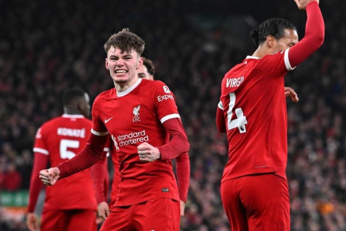 Liverpool kokoh di puncak klasemen sementara usai hajar Chelsea 4-1