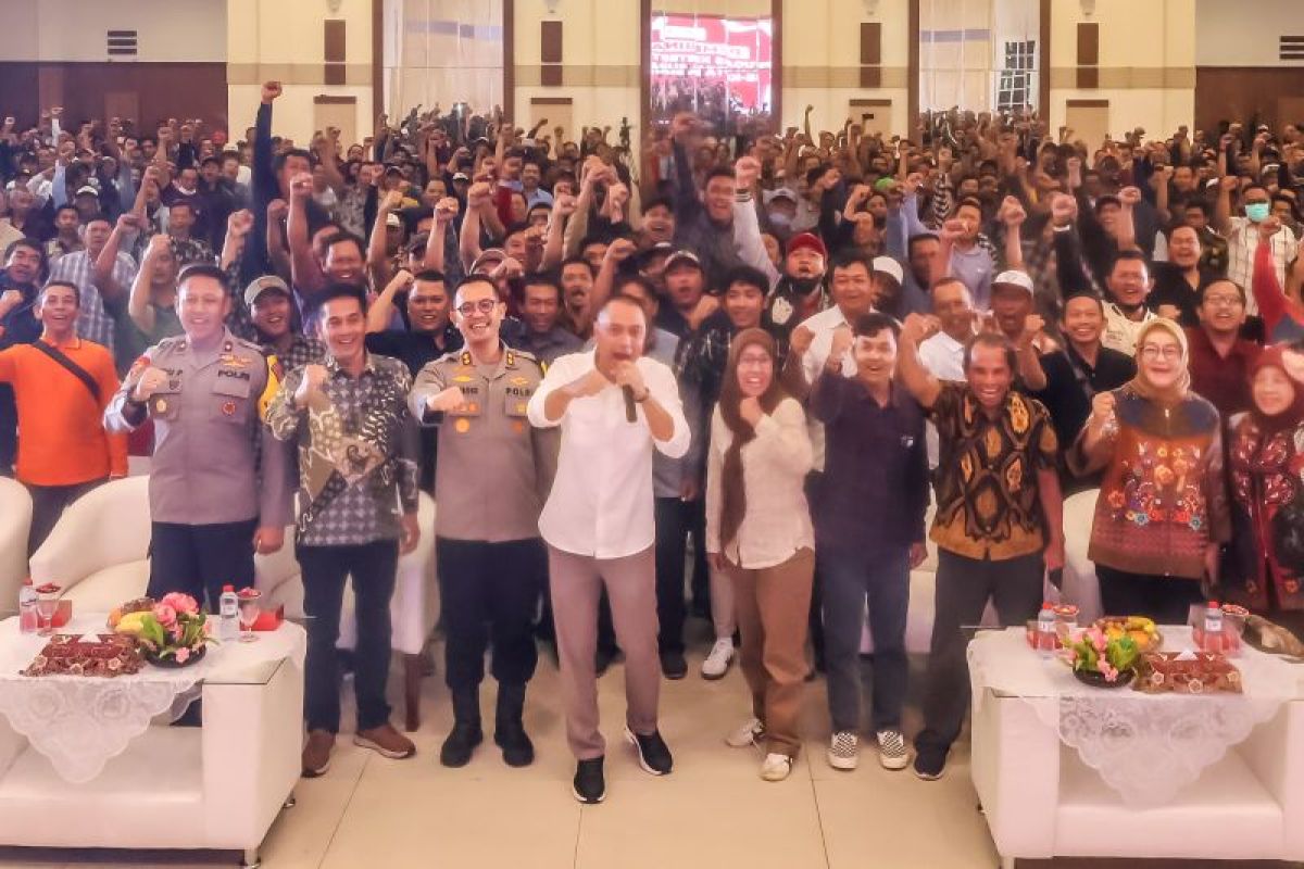 Pemkot Surabaya gelar pembinaan belasan ribu petugas ketertiban TPS
