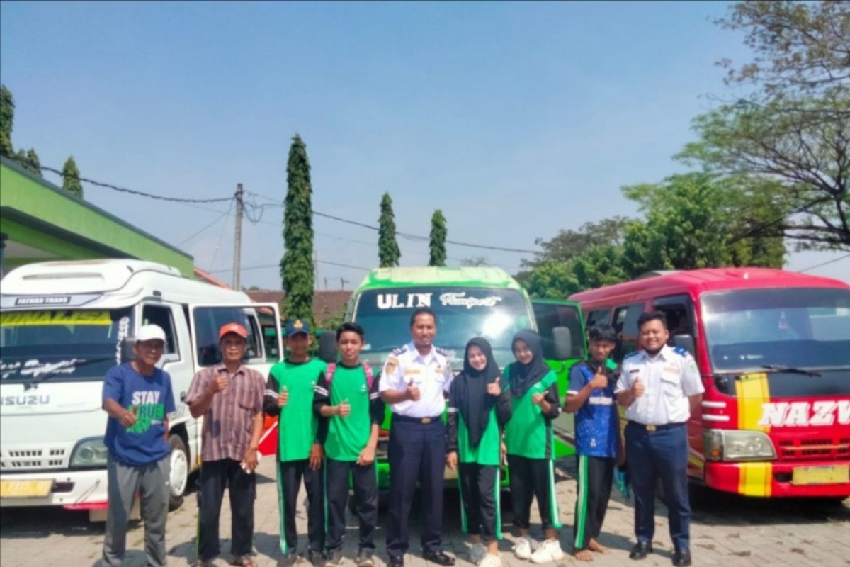 Pemkab Pasuruan siapkan angkutan sekolah gratis pelajar