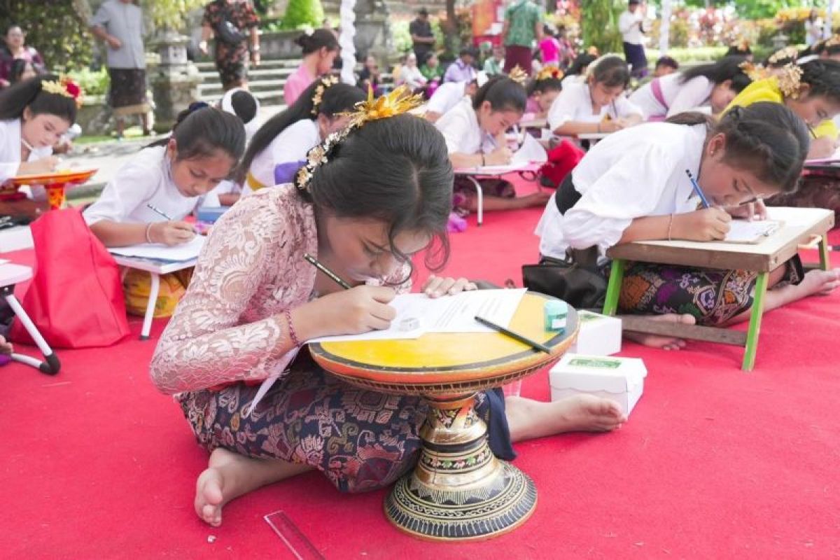 Pemkab Badung lestarikan sastra Bali melalui Festival Bulan Bahasa