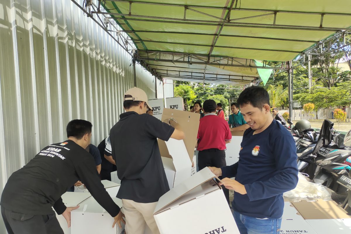 KPU Bandarlampung sebut pengemasan logistik pemilu mencapai 88 persen