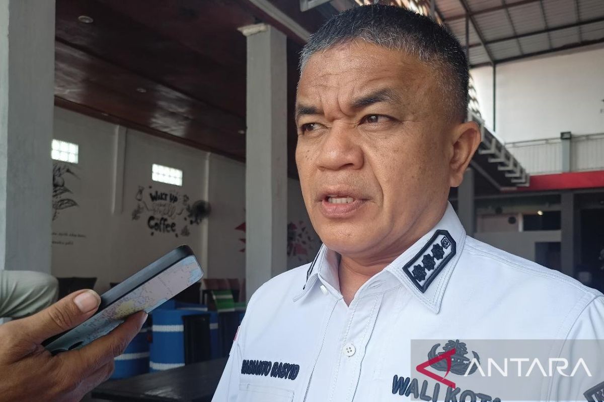 Pemkot-Palu perkuat sistem perparkiran di tepi jalan