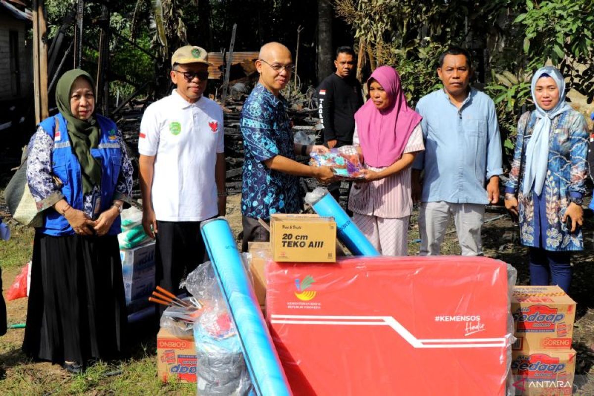 Sekda Tapin janjikan rumah untuk korban kebakaran