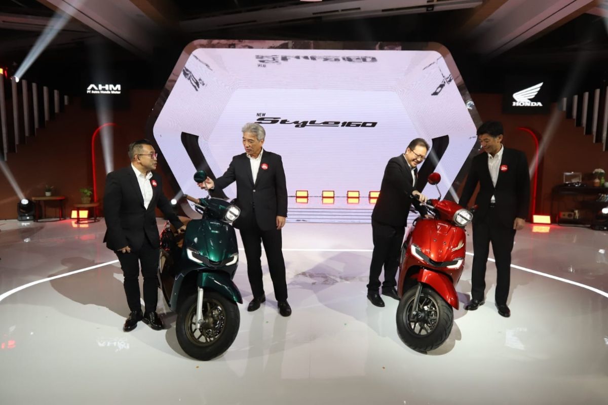 Siap jadi pusat perhatian, AHM hadirkan Skutik Premium Fashionable New Honda Stylo 160