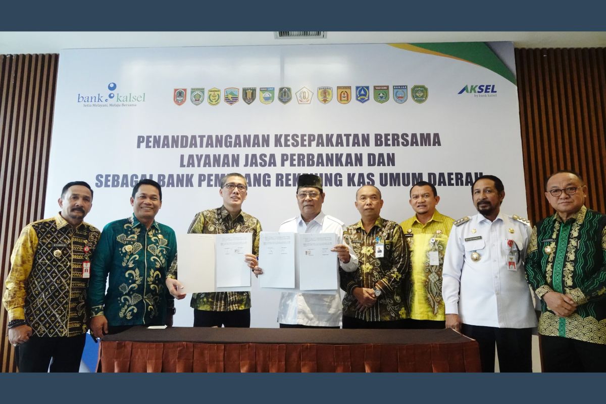 Paman Birin pimpin RUPS Bank Kalsel tahun 2024