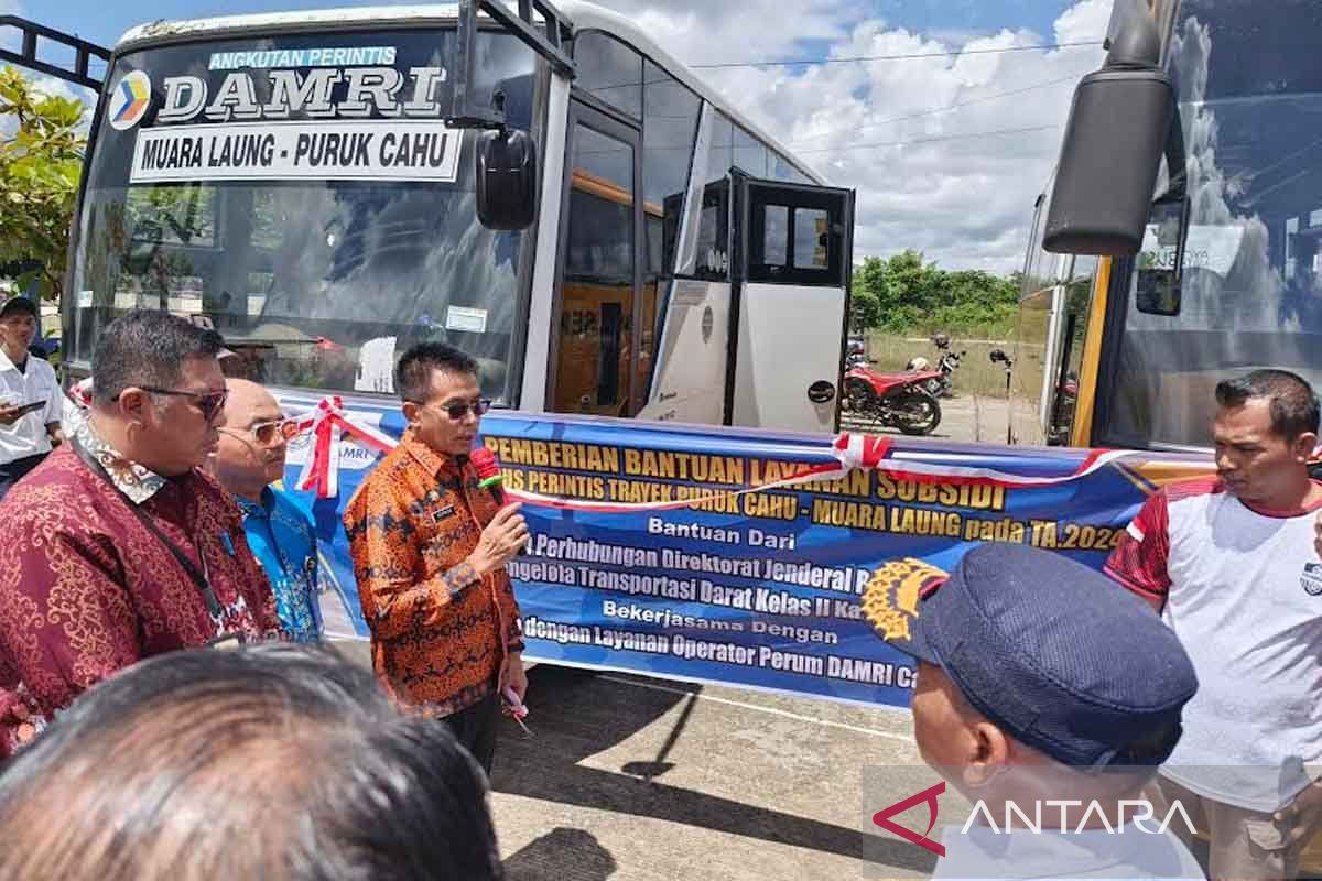 Penjabat Bupati resmikan angkutan bus pertama di Murung Raya