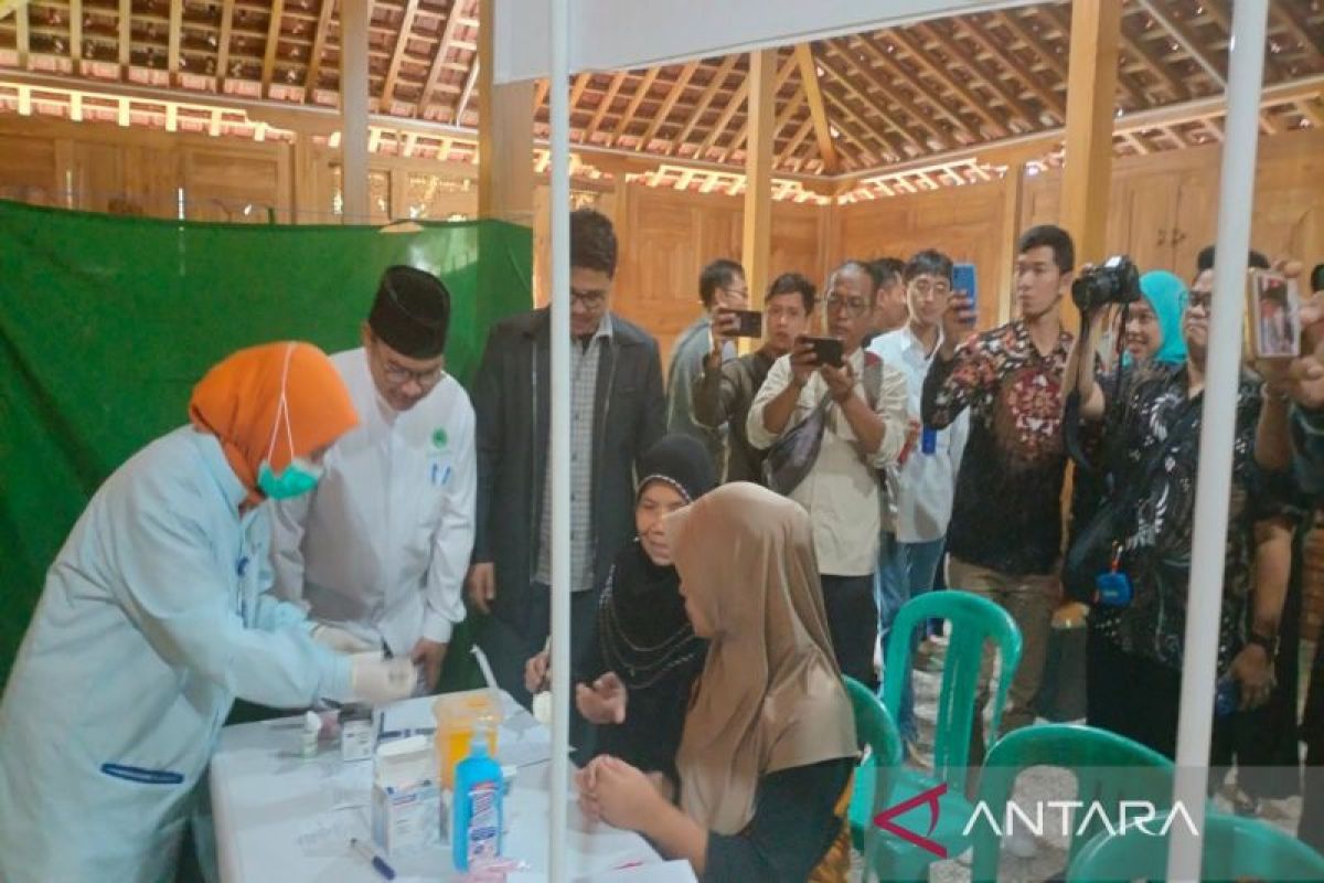 Paguyuban Wartawan Kulon Progo menggelar pengobatan gratis di Hargomulyo
