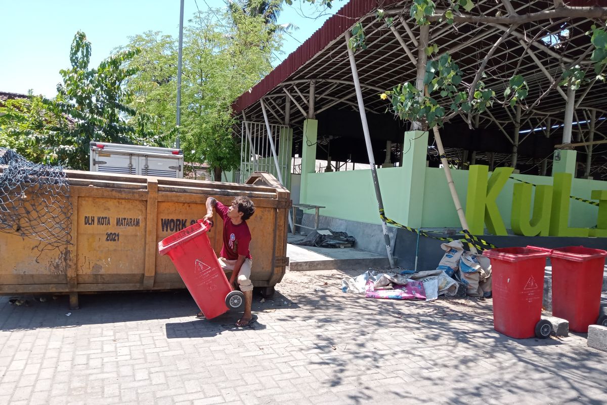 Retribusi sampah pelanggan PTAM Giri Menang Mataram mencapai Rp4 miliar