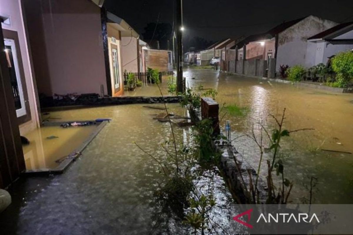 Pemkot Bengkulu alokasi dana Rp5 miliar untuk penanganan banjir 2024