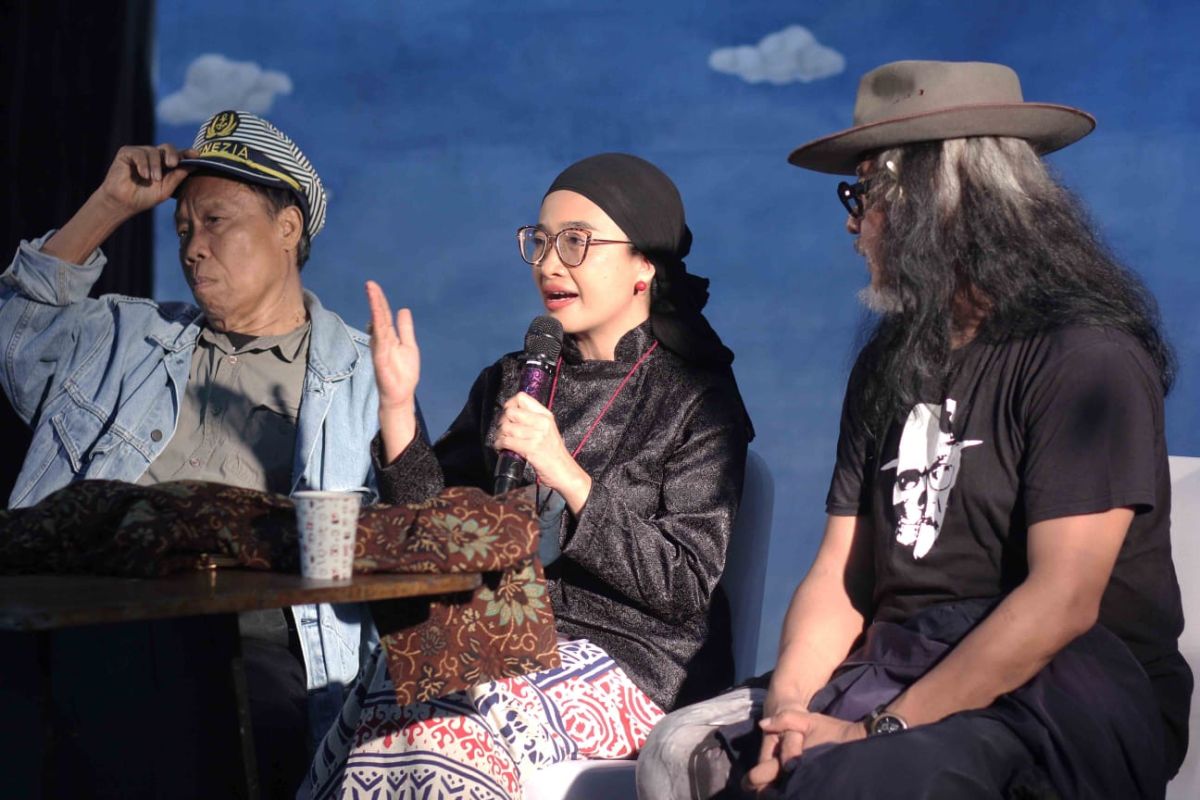 Harapan Okky Madasari "Suara Rakyat Membalik Politik Martabak Jadi Politik Martabat"