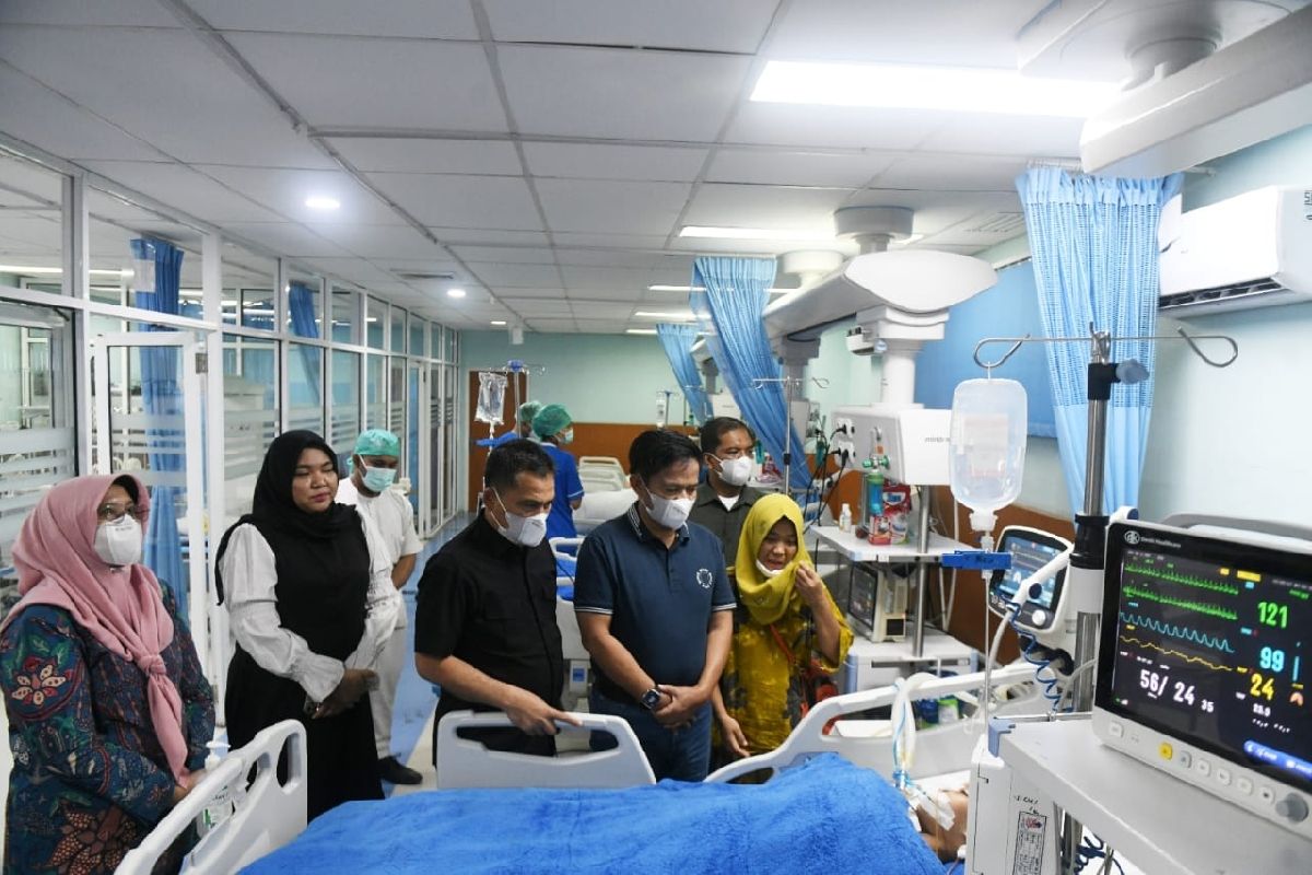 Pj Gubernur Sumut kunjungi seorang anak yang alami cedera parah di kepala