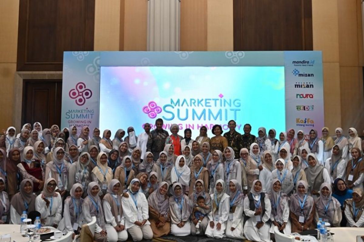 Mandira.id apresiasi pejuang literasi melalui Marketing Summit