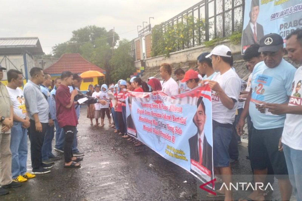 Relawan Prabowo-Gibran sasar pinggiran Solo untuk dulang suara
