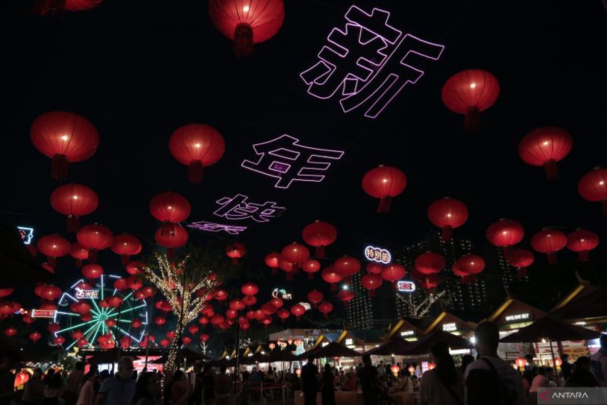 The Great Lunar New Year Festival di Surabaya ANTARA News