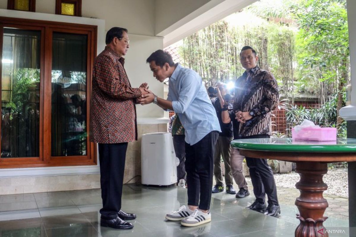 Gibran sambangi SBY dan AHY di Cikeas
