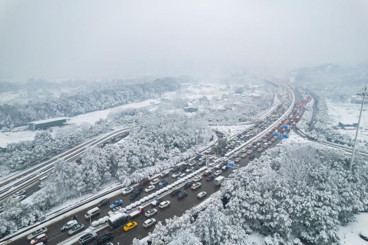 China perbarui peringatan oranye untuk badai salju