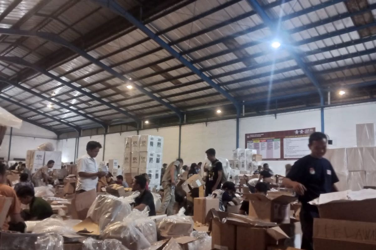 KPU Kabupaten Serang dahulukan distribusi logistik pemilu ke wilayah terluar