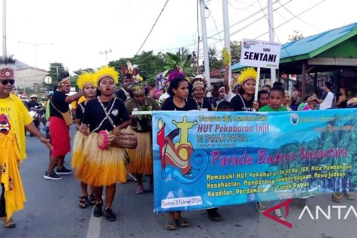 Umat Nasrani Jayapura rayakan HUT PI dengan parade Nusantara