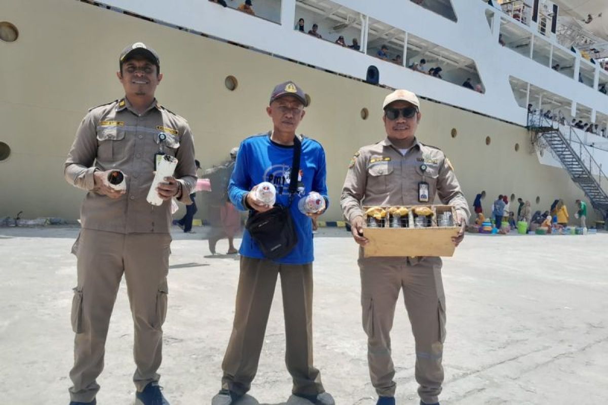 BKHIT  Maluku gagalkan penyelundupan 16 satwa endemik Maluku
