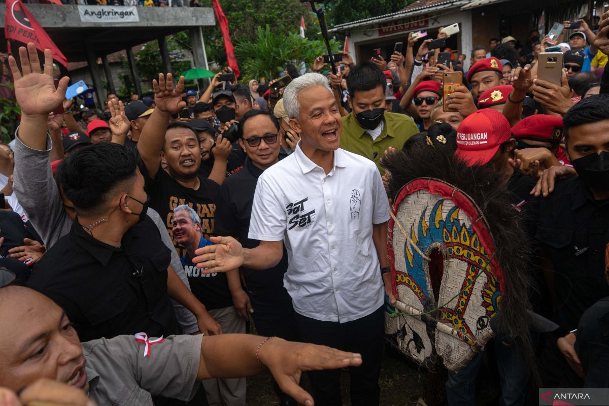 Ganjar Pranowo di Jateng dan Mahfud Md ke Jatim di hari ke-72 kampanye