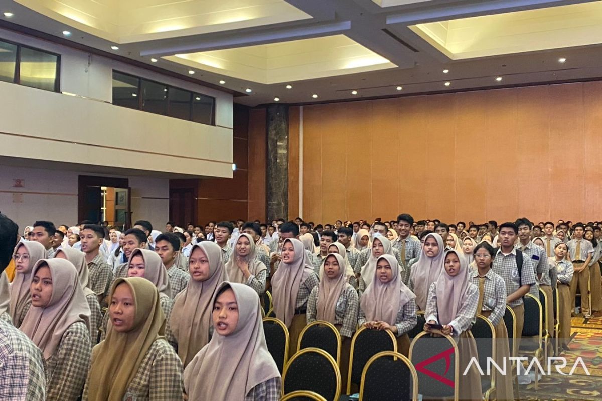 Ribuan pemilih pemula di Riau deklarasikan pemilu damai