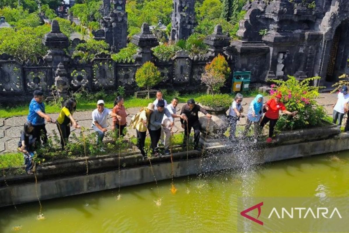 Pastika: Penggunaan eco enzyme jadi cara untuk merawat lingkungan Bali