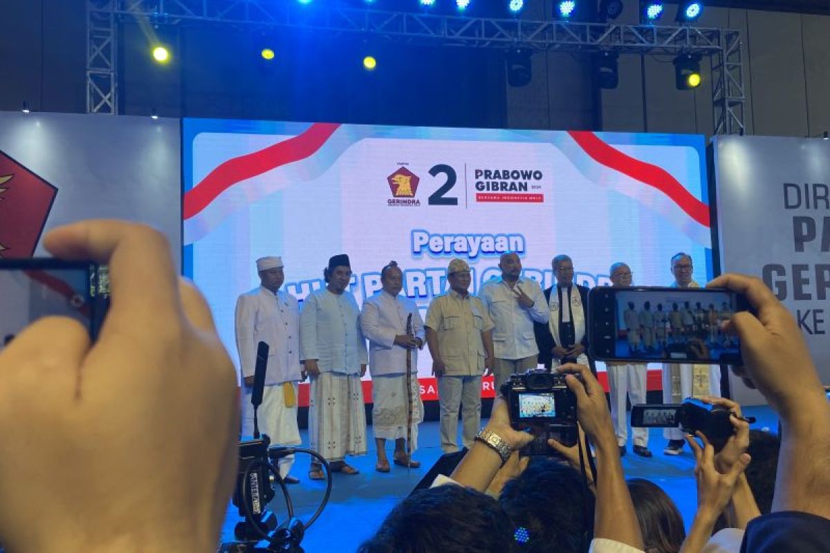 Prabowo minta teladani jasa tokoh terdahulu saat HUT Gerindra di Bali