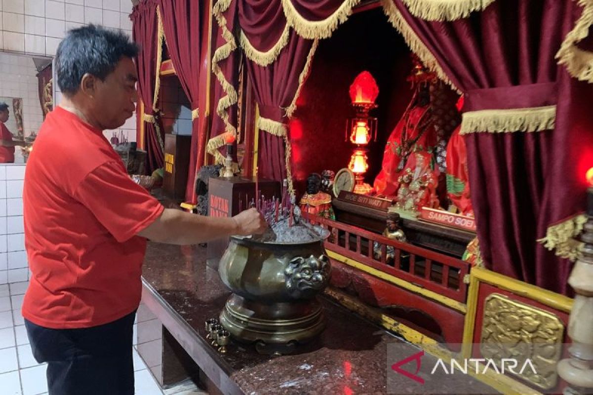 Vihara berusia 600 tahun bersolek sambut Imlek 2024 di Jakarta Utara