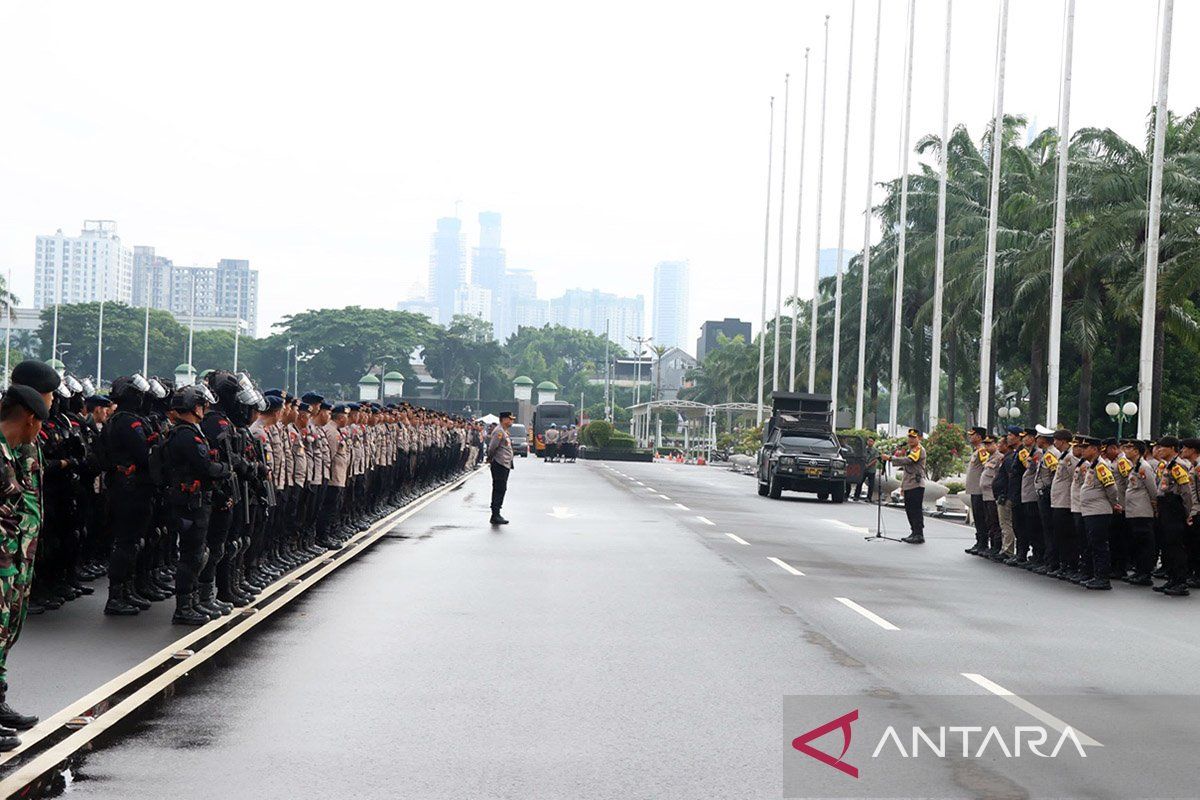 Polisi turunkan 3.929 personel amankan unjuk rasa di DPR/MPR RI