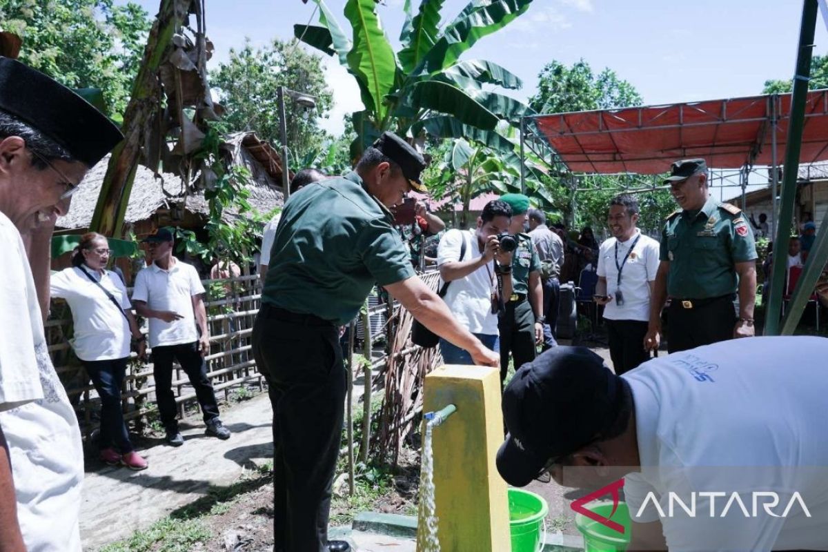 Kodim 1504/Ambon bangun sumur bor untuk warga Kaitetu Maluku