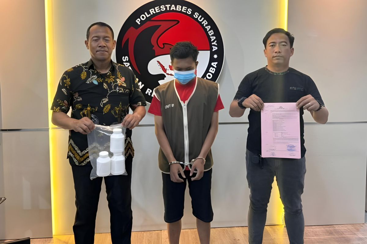 Pengedar narkoba diciduk, 1.530 pil koplo disita Polrestabes Surabaya