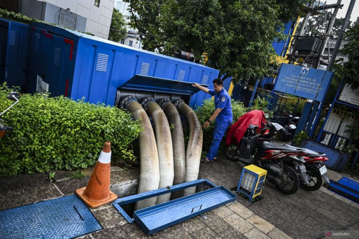 Jakarta cerah berawan pada Rabu malam