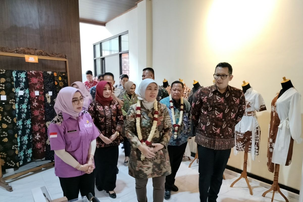 Dirjen IKMA resmikan sentra IKM batik Kota Mojokerto