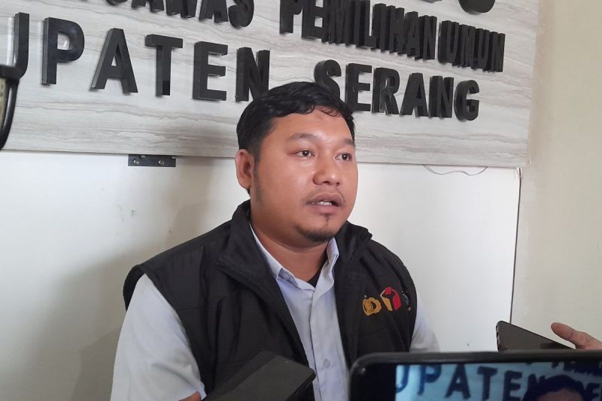 Pose dua jari, Kades di Serang diperiksa Bawaslu