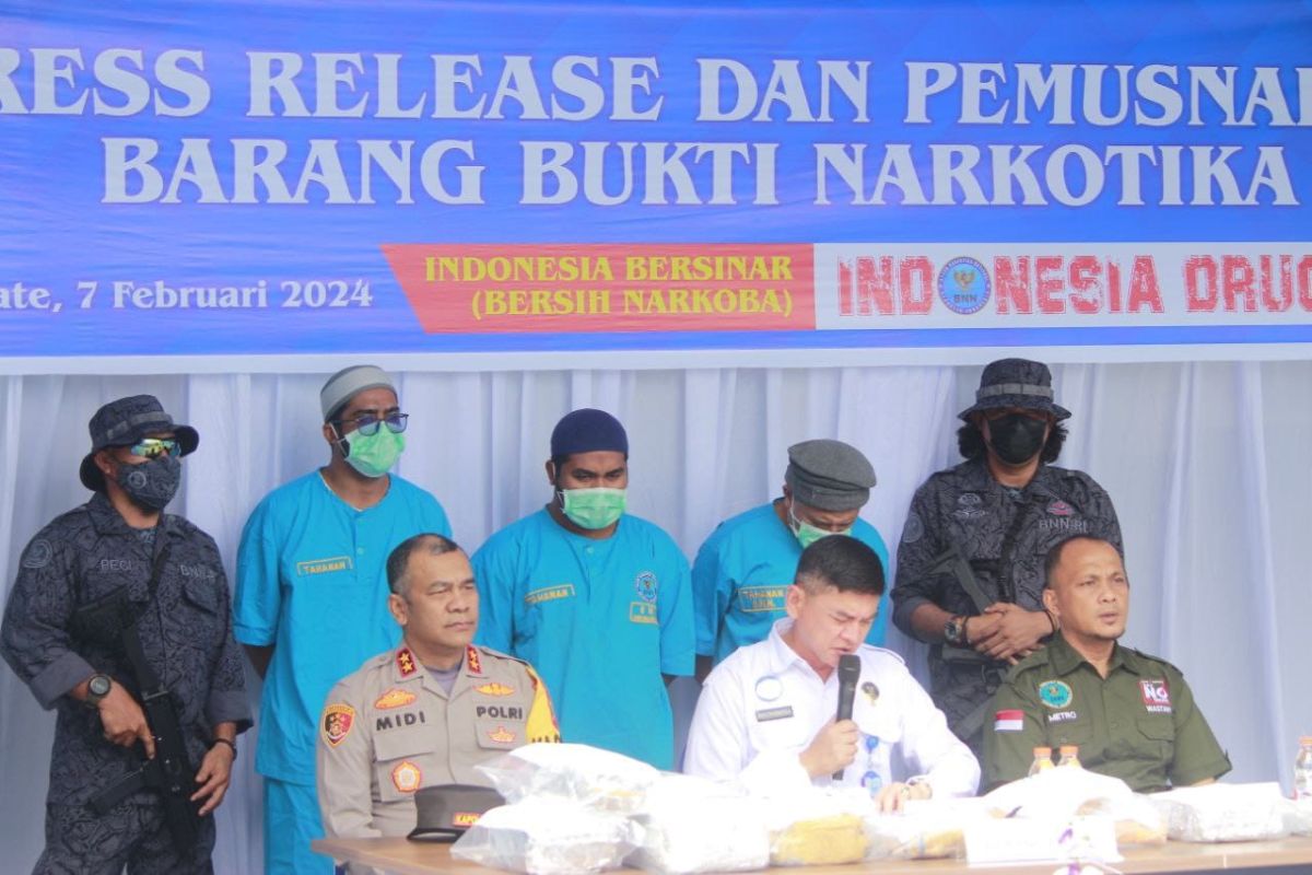 BNNP Malut ringkus tiga pengedar bawa  ganja seberat 16,73 kilogram