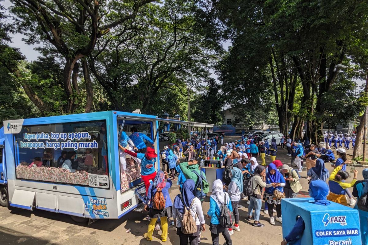 Truk Uang Fazz agen hadir di Bogor dengan kampanye 'penggandaan uang'