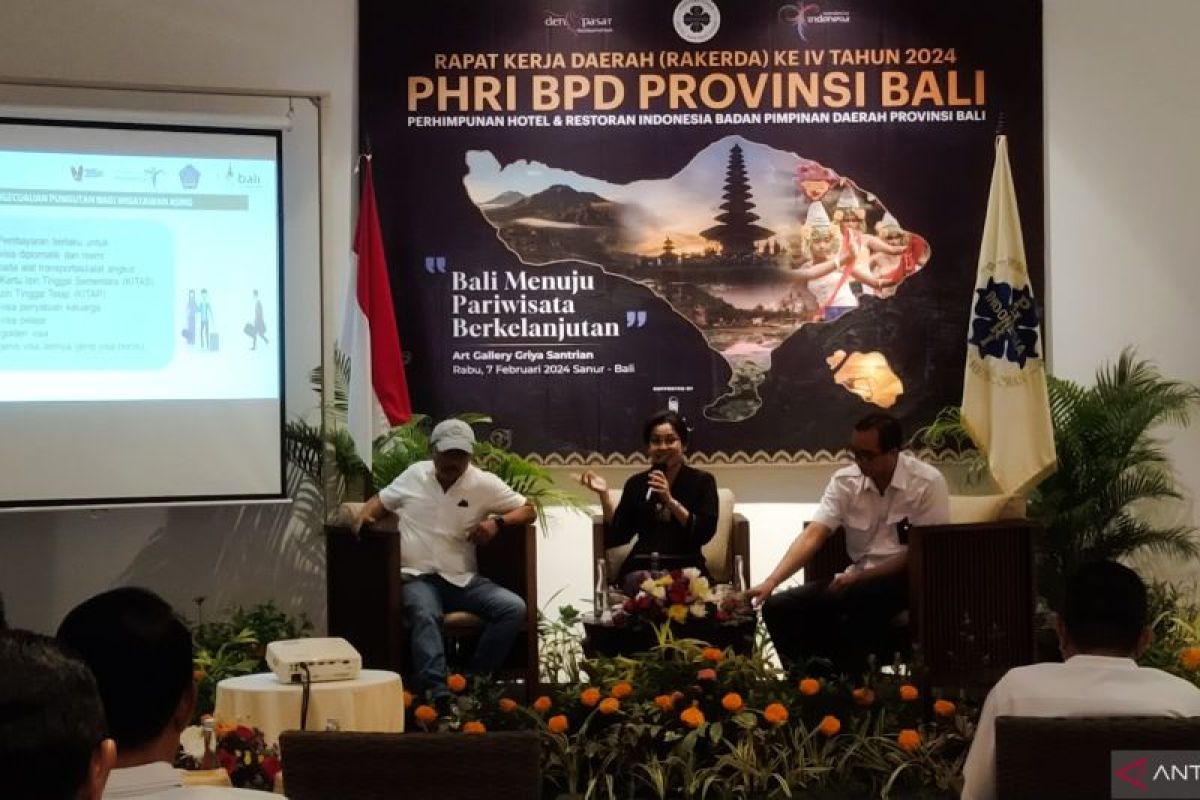 Pemda Bali kenakan pungutan wisman tahap awal di Bandara dan pelabuhan